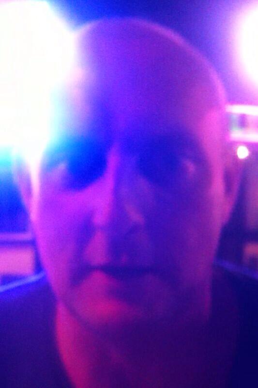 beza1988's tweet photo. Can any1 find this man for me please? http://t.co/MIrWh3sQp4