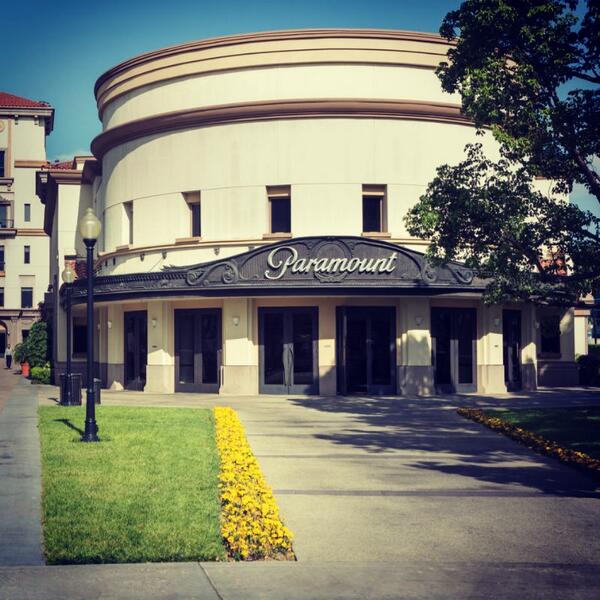 ParamountMovies's tweet photo. Follow #ParamountMovies on @Instagram (http://t.co/IaUsXaWVoK) for more photos #InsideParamount! http://t.co/gWQzOYIhR1