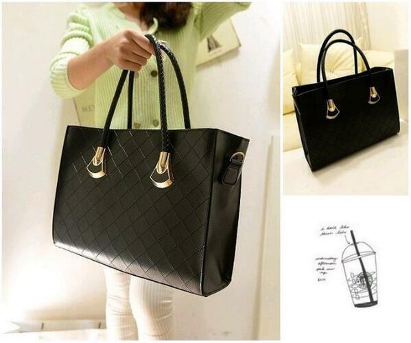 ditabags's tweet photo. PCA1594 Colour Black Material PU Size L 35 W 12 H 26 Price Rp 245,000 http://t.co/QprkXa5GBz