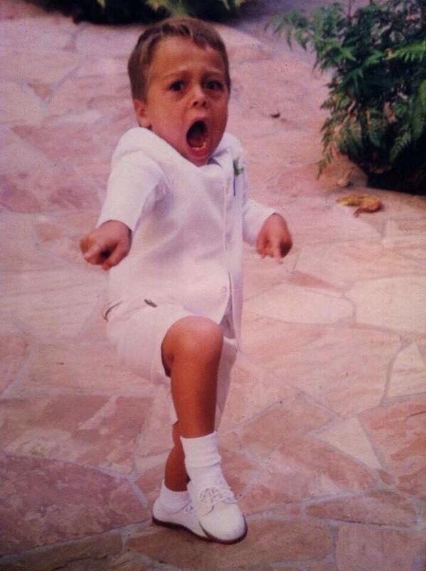 NoLuck_Softball's tweet photo. When somebody steps on the foul line http://t.co/lHZusJJlb7