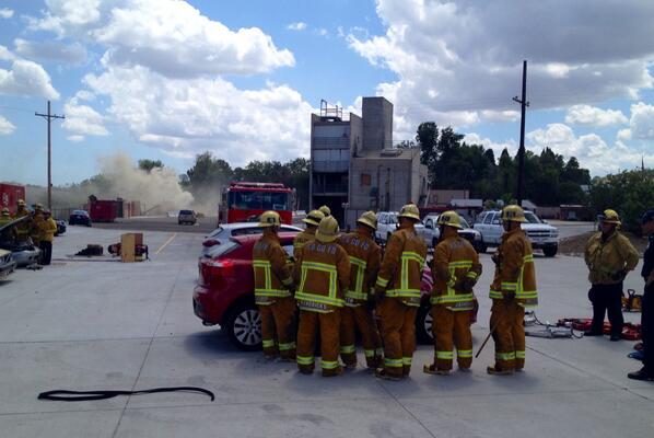 bzfmle's tweet image. Great day of training for the LACoFD 139th Recruit Class, Pomona! #Phase2FireAttack #AutoEx @LACo_FD @LACoFDDiv8
