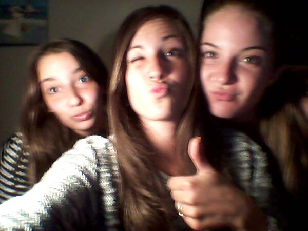 Lydia_RR's tweet photo. @saracr93 @trianaac1 asi me gusta estudiar a mi http://t.co/nuHuCmO8DZ