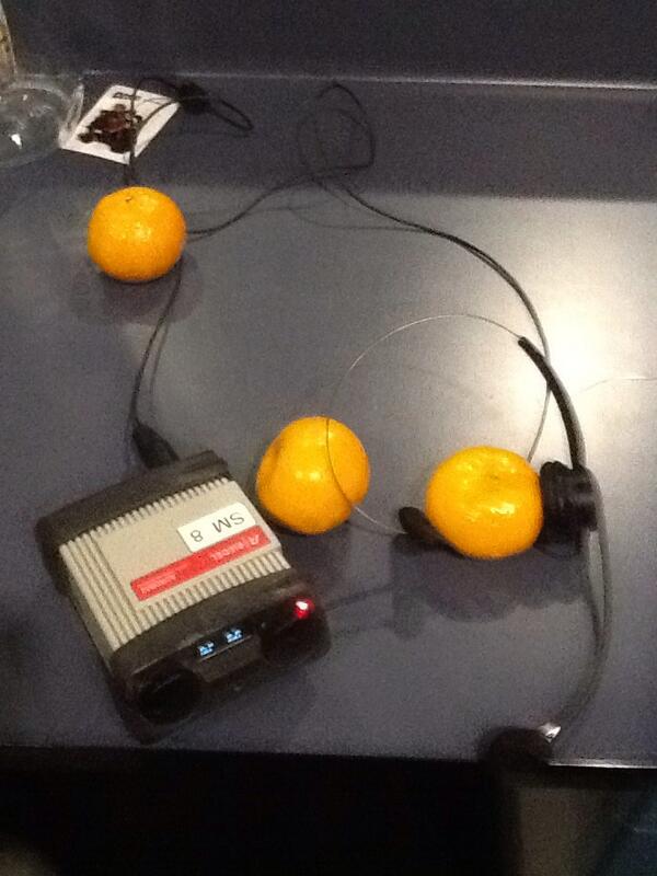 galvinator63's tweet photo. @lennyannlow @kgirl1984 mandarins take charge http://t.co/dlJJAmZiiq