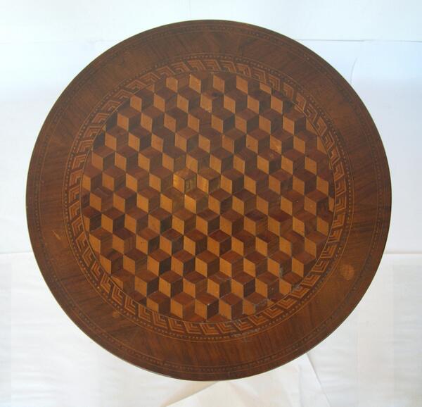 Table with Tumbling Block Marquetry (top view) #inlays #tumblingblock #marquetry