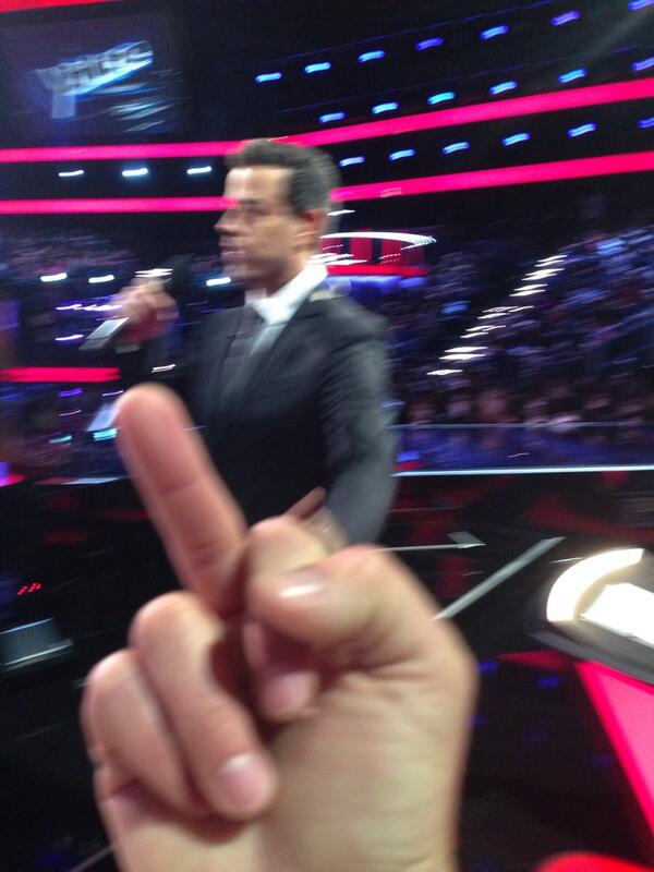 blakeshelton's tweet photo. A little behind the scenes insight... http://t.co/WbPsrhiOa8