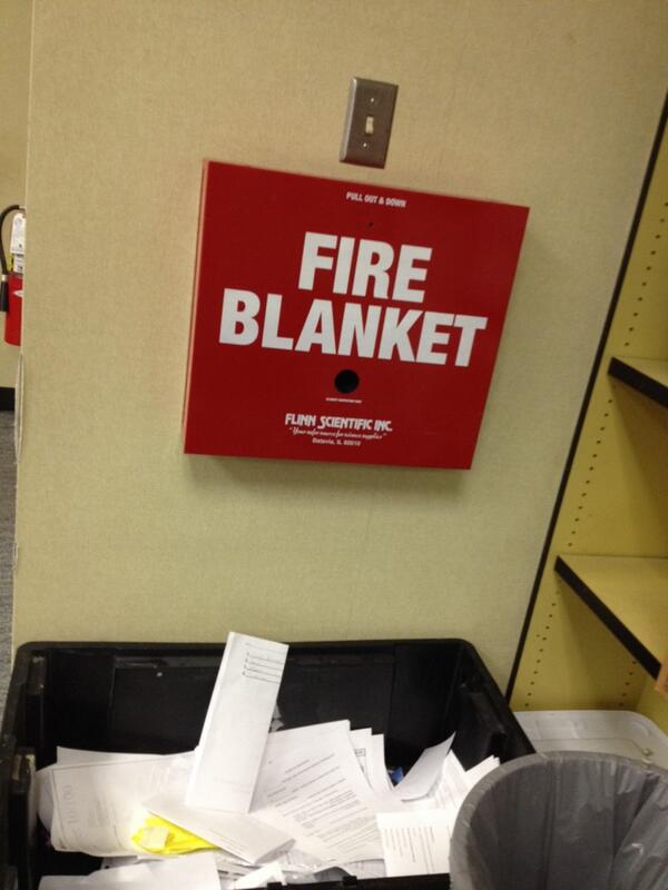 stringgreenbean's tweet image. In case you get cold