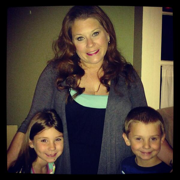 ekraysets's tweet photo. @MaryKay look! Thanks for the #MKGlam #voxbox @Influenster!! http://t.co/hxxVIabwQE