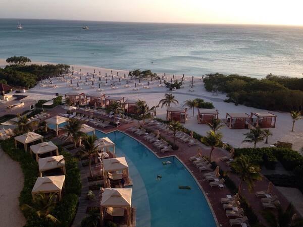 Rick_Fogel's tweet photo. @bar_starz Paradise Found! @RitzCarlton Aruba My office for the week #Luxury @daypel @Chefstinger @EllisAdamsGroup http://t.co/1FvJDGtYSi
