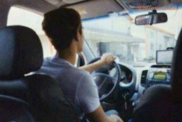 lovetwomin's tweet photo. #WMASHINee Minho yaa~ kapan" ajakin aku ne? Jebal. http://t.co/jNNGcYVTcn