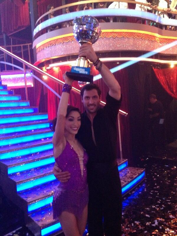 officialdwts's tweet photo. Congratulations @Meryl_Davis and @MaksimC on winning the Mirror Ball Trophy!✨ http://t.co/ZuI99txb69