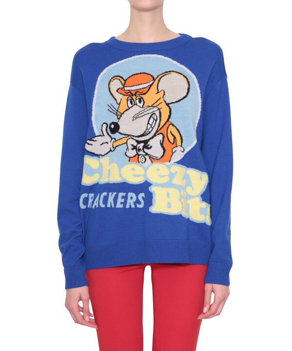 sergeantkero's tweet photo. [MV] DARA in MOSCHINO Pull Cheezy Bits Lana Merino Fall 2014 Collection $476 #gottabeyou #GOTTABE2NE1 http://t.co/72XBOwc1s4