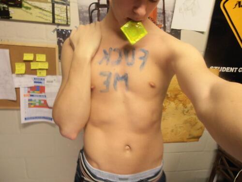 GayestPorn's tweet photo. If you say so #twinks #gay http://t.co/sTEeNGHaxY http://t.co/d1dJ3iUdLb