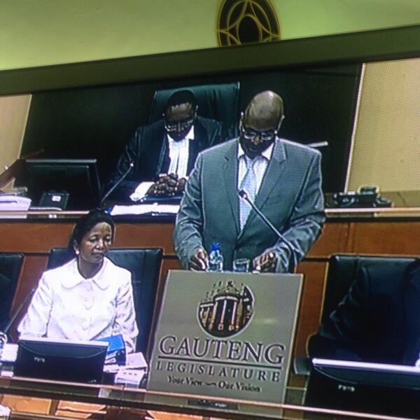 GautengANC's tweet photo. @David_Makhura addressing the house for the first time as Premier of Gauteng #GPL #GPpremier #MovingGPforward http://t.co/TKzMATcsh0