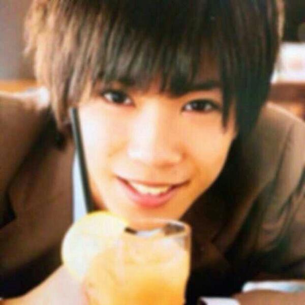 nikoru_looove's tweet photo. @xxx

気づいてくれるかな？

世界で一番ゆーたんが大好きです
世界で一番愛してます。

この気持ち届いてるかな？

いつまでもゆーたんの隣でいたい…♡ http://t.co/lQJwqadwFv