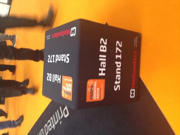 LFRnews's tweet photo. @HollandersPS I like this, simple but clever touch... Now I'm no longer lost @FESPA http://t.co/J6oEwLWFYT