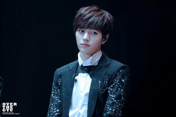 7INFINITESTARS's tweet photo. [PIC] 140520 INFINITE 1.2.3 Showcase in Taiwan - Myungsoo (cr: over the gyu) #1 http://t.co/KgDIo4jU07"