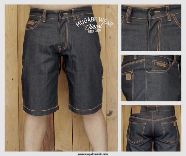 ZTFFstore's tweet photo. Available today in atore mgbstreetshop DENIM - SHORT / BLACK BOOTLEG // idr. 249k SIZE : 28 - 30 - 32 - 34  http://t.co/HDe4720NmS”