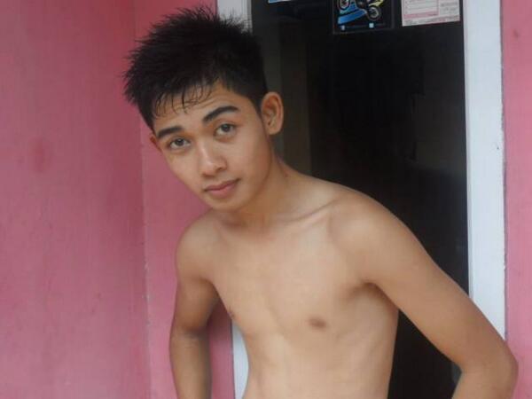 RickyFirman_'s tweet photo. Anak Sma http://t.co/VPIsw3fInb