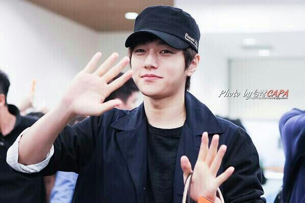 MyungsooFact's tweet photo. [PROMOTE] FOLLOW @7INFINITESTARS http://t.co/QhMfqOJCZ3