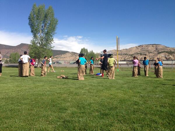 GypsumJets's tweet photo. It's Field Day at GES! Thanks to Mr. Bernhardt and high school volunteers for making this day safe and fun! http://t.co/BqSf0yqVnR