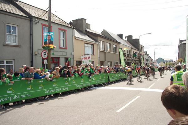 finish into Cahirciveen #Ras2014