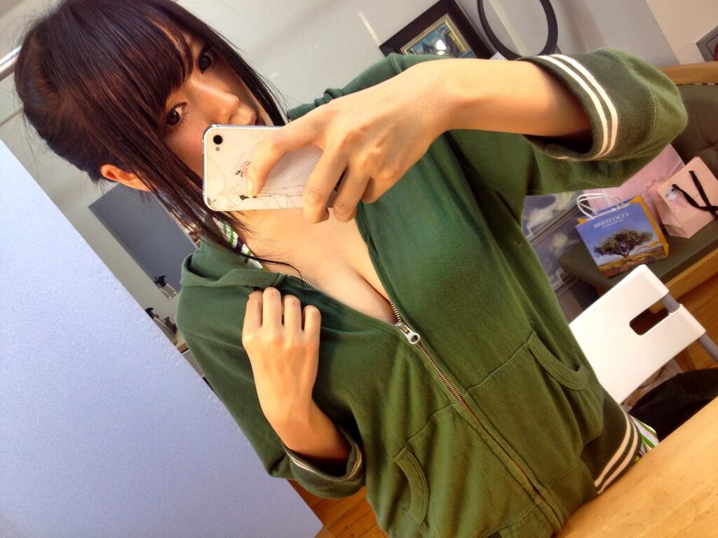 小間千代 やっぱりご飯ちょっと食べたい グラドル自画撮り部 パーカー Http T Co Iujhxqtxm7 小間千代 やっぱりご飯ちょっと食べたい グラドル自画撮り部 パーカー Http T Co Iujhxqtxm7
