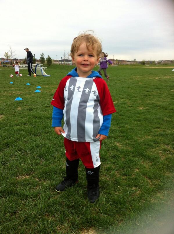 cbear_10's tweet photo. @UmbroCanada Future sponsored athlete?? http://t.co/DDjfTQ8Rei