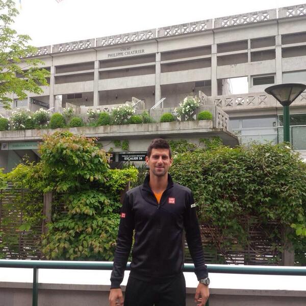 DjokerNole's tweet photo. Arrived for my first practice @rolandgarros #Paris #RG2014 #NoleFam http://t.co/IpEjjidxdr