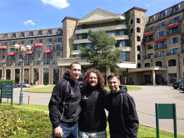 ultimatecricket's tweet photo. Great meeting @TheCelticManor @WillHewitt25 @si610 @adamjones3 @teddyt7 excited at the prospect of working together http://t.co/t58UNA1sB8