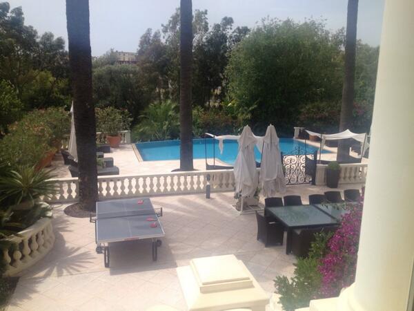 So this is the 'garden' at today's shoot location. #onlyincannes #ghdcannes