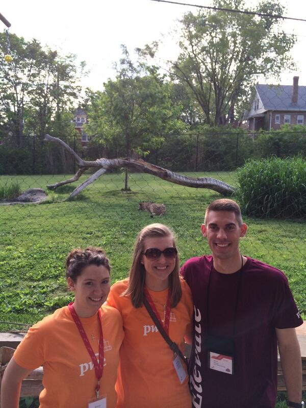 pohlman_melissa's tweet photo. Part of team tiger with the cheetah #PwCelevateOKI14 http://t.co/SzS1EQcSa0
