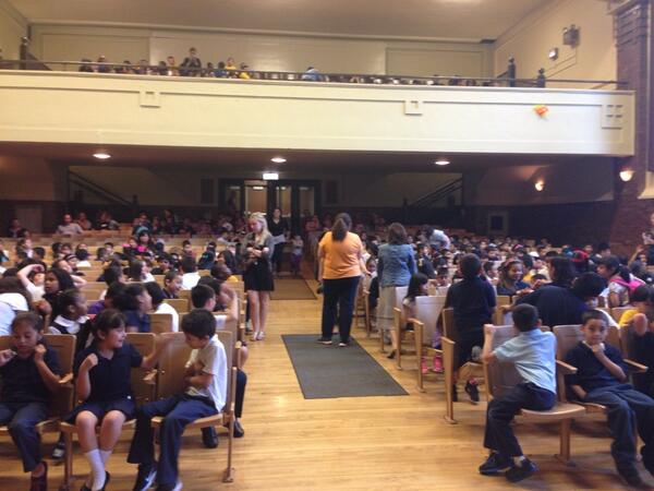 kath_humphreys's tweet photo. A full house for Shield School's @HubbardStreet residency performance for their #creativefunds grant @IngenuityIncChi http://t.co/brlQLyeyJm