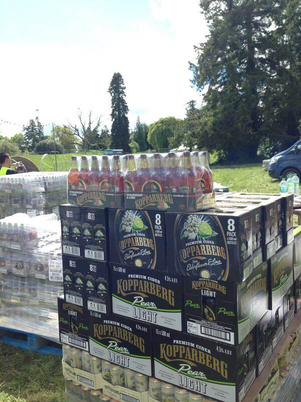 Getting ready for <a href="/LifeFestival/">LIFE 23</a> with Pear Light &amp; the sun is shinning! Simply RT to win a 'pear' of weekend tickets!