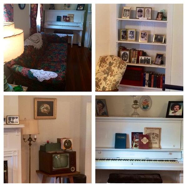 Living room of the #PatsyClineHistoricHouse. Lots of great photos of #PatsyCline. #countrymusic