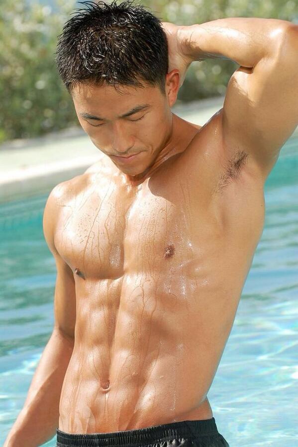 MyHercules_com's tweet photo. yum yum Asian hunks. check out my blog  … http://t.co/2bVrKqFlAg http://t.co/a56uwZVHpO