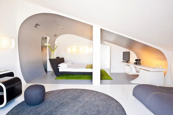 WH_RipaRoma's tweet photo. A new way to enjoy your holidays !  #ExperienceTheUnusual http://t.co/D42VvEiBU7