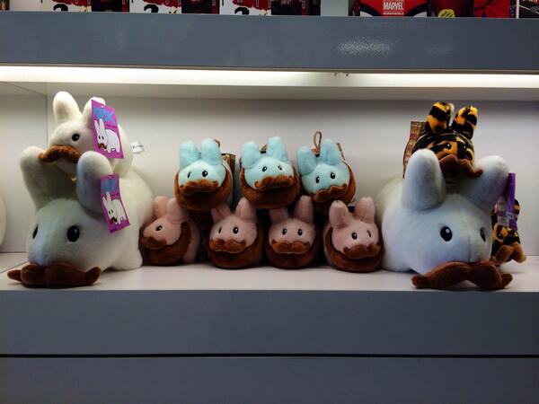 KidrobotLA's tweet photo. These Labbits need a home before our store closes!  60% off! http://t.co/F9gf0rA0c5