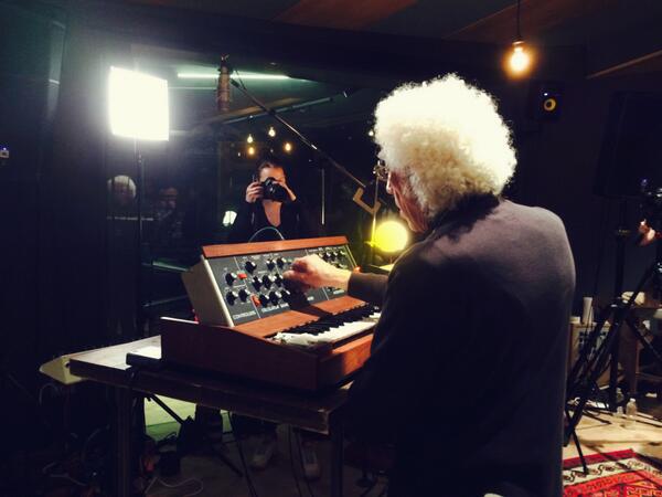 RobertoBaldi's tweet image. #RobertoBaldi #MalcolmCecil @TontoEHB @RBStudiosNY #StudioScience #RBMANYC  Living legend Malcom Cecil on my Synths!