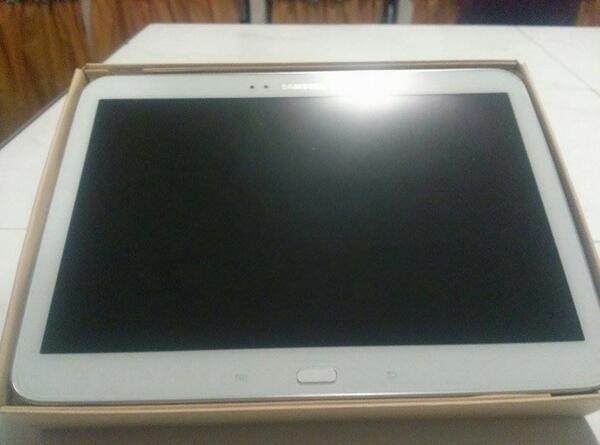 veroisabel89's tweet photo. Vendo dos Samsung Galaxy tab3 10,1'' 16gb wifi, buen precio si te llevas los dos. Interesados escribir al privado :-) http://t.co/C3RhNuETLI