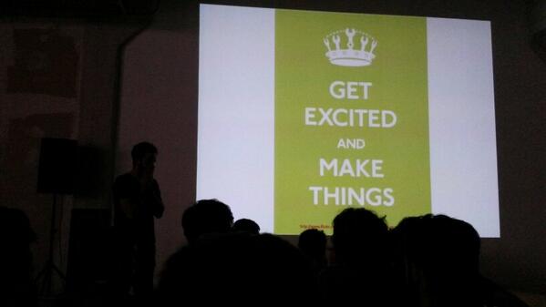 EleonSpina's tweet image. In diretta dalla lezione di #RivoluzDigitale alle #officinearduino #makers #FabLabTO