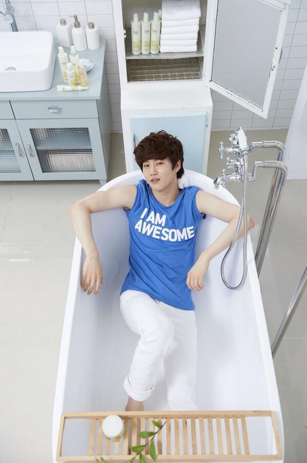 deeryeol's tweet photo. "I am awesome" #HappySuhoDay http://t.co/LlPM5A57Mt