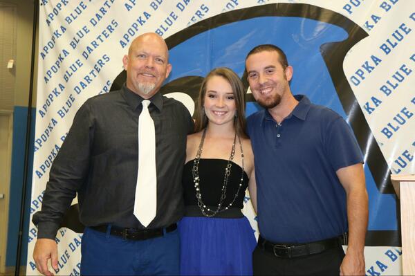 John Peery (@apopkajohn) on Twitter photo Daughter <a href="/k_peery/">Melinda K Peery</a> with her @APKFFB coaches, Matt Houvouras, Justin Parris. Received Coaches Award! #LBskills Daughter <a href="/k_peery/">Melinda K Peery</a> with her @APKFFB coaches, Matt Houvouras, Justin Parris. Received Coaches Award! #LBskills