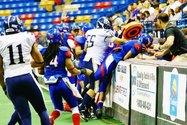 MarinerManiacs's tweet image. @CapeFearHeroes  @MarinerManiacs  @b_mariners  @That_So_Ravens  @AifProFootball  @ArenaFan #BALTIMOREMARINERS