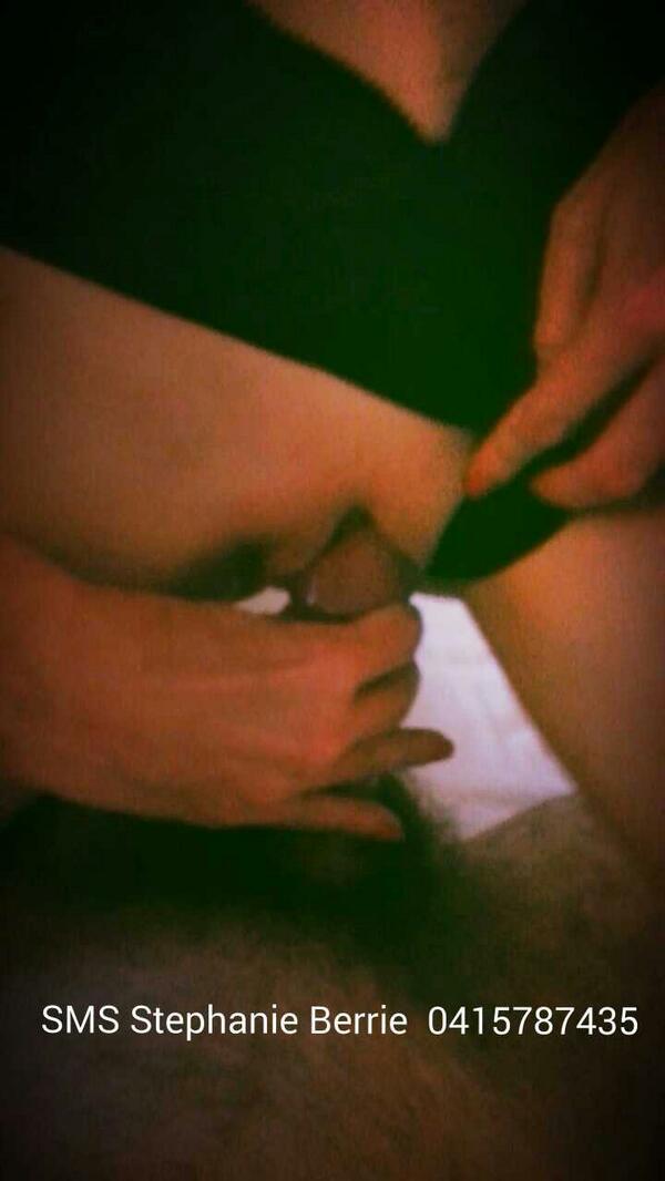 RihannaRaunchy tweet picture