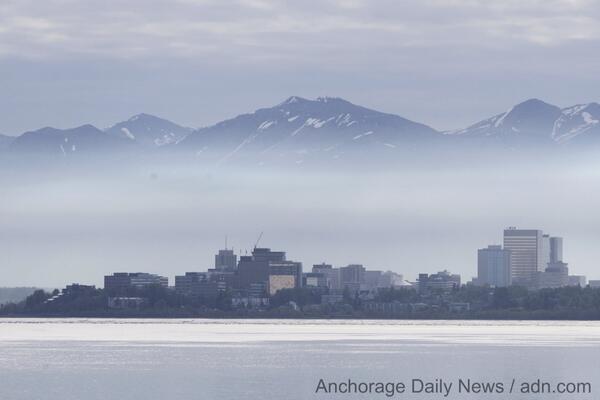 marclesterphoto's tweet image. Anchorage bowl is seeing smoke from Alaska wildfires this morning. View from Woronzof beach.
