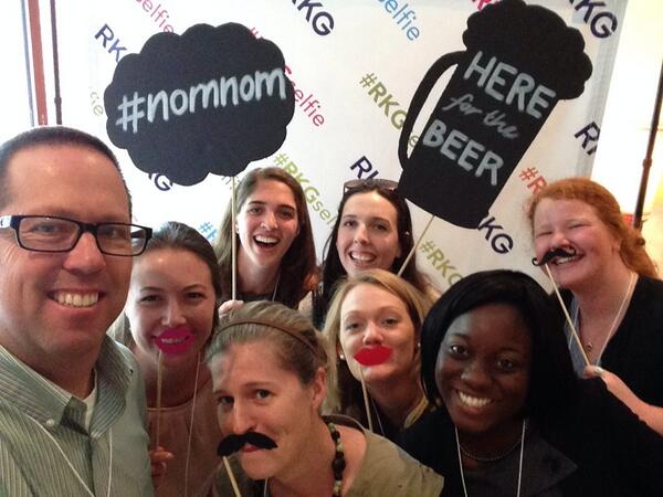 brookeyDwrites's tweet photo. #wegotprops @rimmkaufman #RKGselfie http://t.co/J7DFl3tYmx