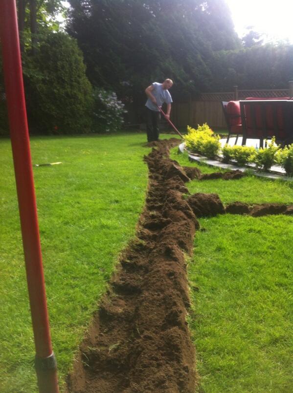 _sprinklerguys's tweet photo. Taking a few day break from spring start ups for a new install. #surrey #thesprinklerguys http://t.co/6M7qE7ZWgw