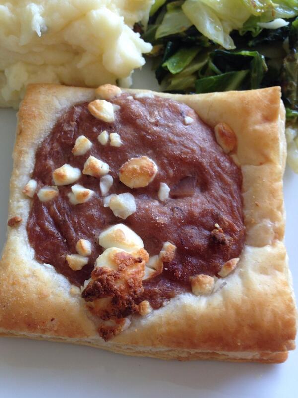vickyjtweets's tweet photo. @TescoFood smallest portion of goats cheese Ive ever seen!Jst because its vege doesnt mean u have2restrict calories! http://t.co/zLYHTiGTIu
