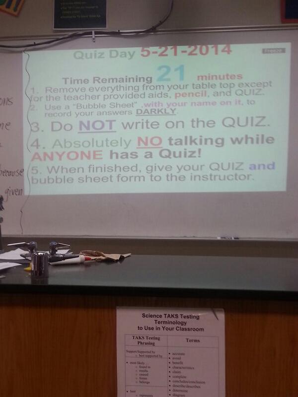 lauchner_k's tweet image. Quiz day!!!!!! :/ :/
#didntstudy #chemistrysucks #thinkifailed