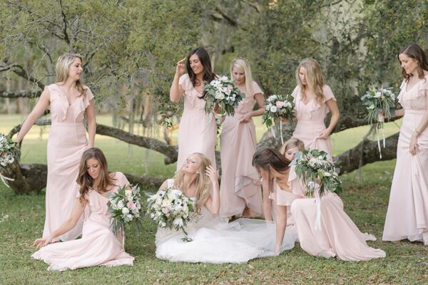 MoneyFayPhoto's tweet photo. whimsical wedding wednesday @MakeupArtistCHS @saraygrimshaw @rlecharleston http://t.co/JeuzTCL68R http://t.co/Ke9Il8QulL